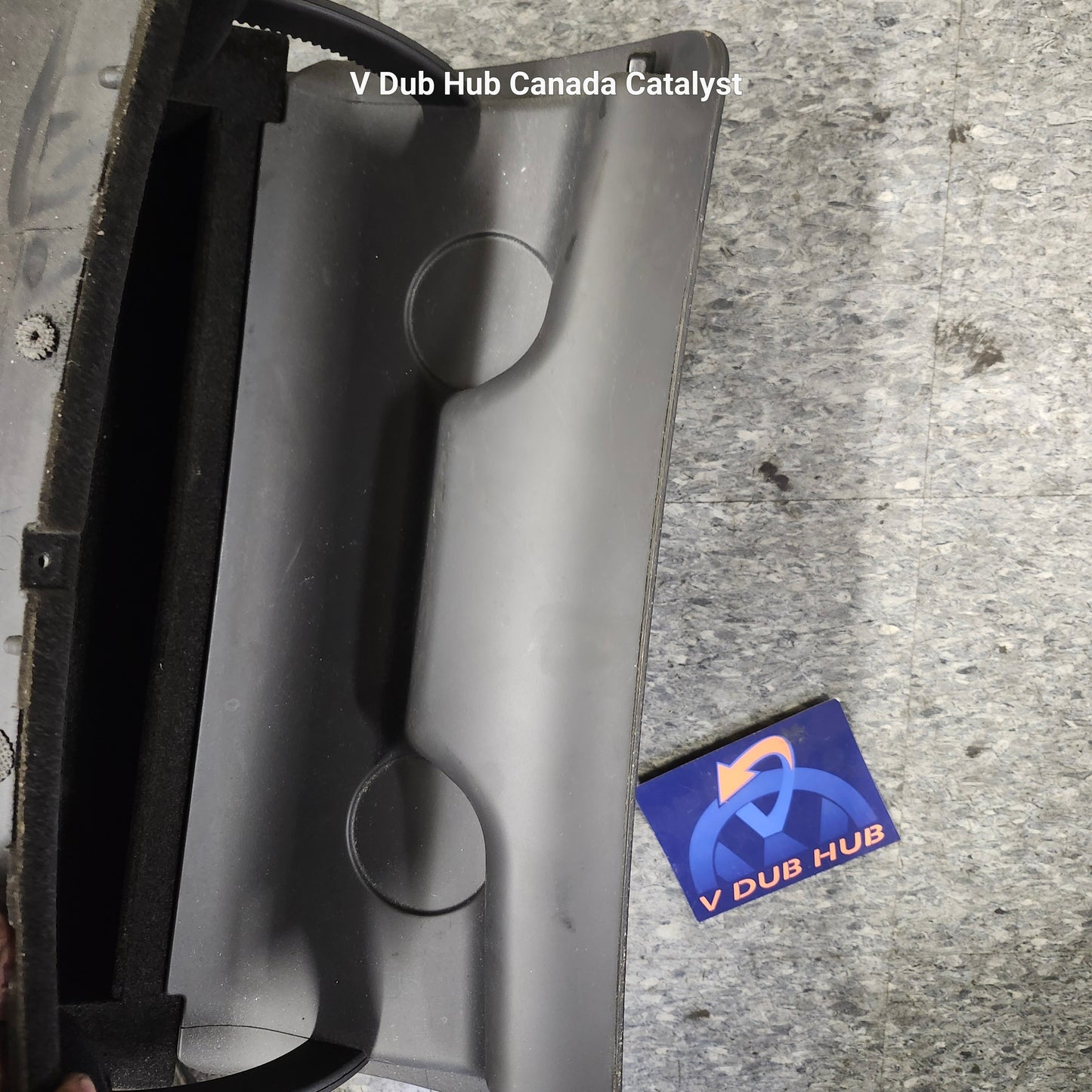 B5.5 dark Grey glovebox