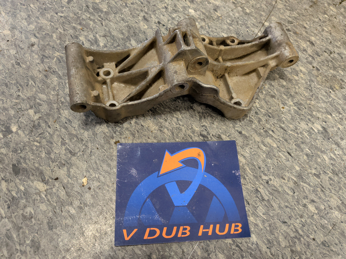 Mk3 b4 vr6 accessory bracket 021260189A