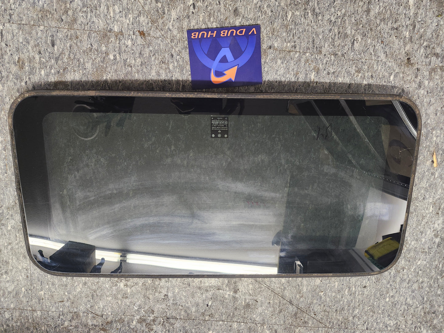 B4 sunroof glass
