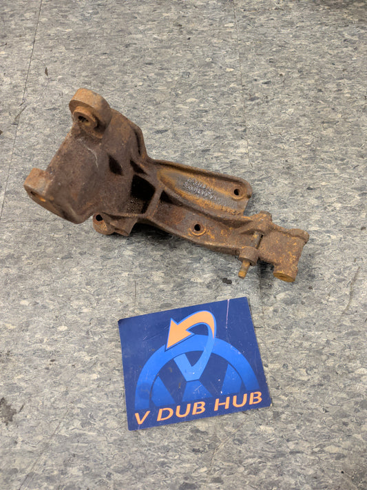 1.6 Accessory Bracket – OEM 068903145P