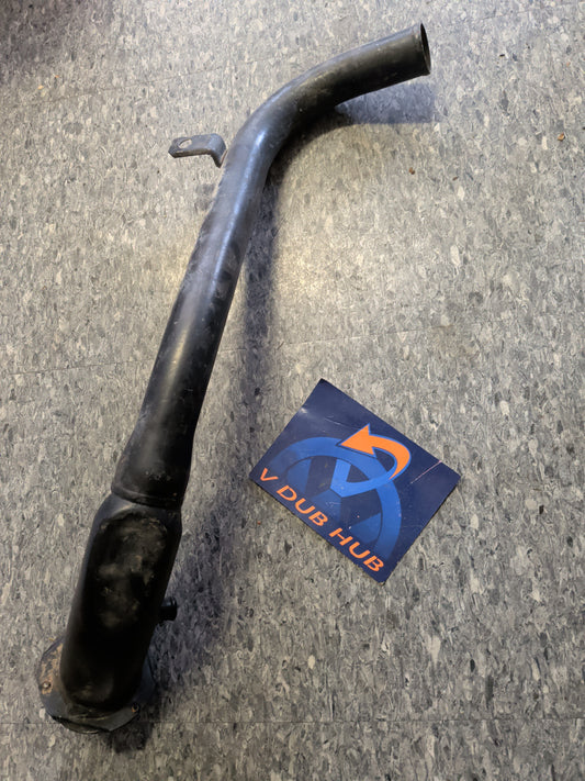 Cabriolet fuel tank filler neck