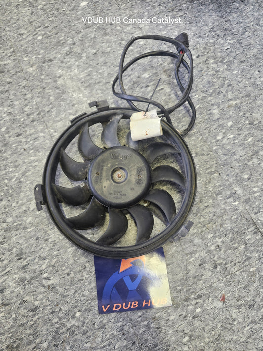 B5.5 V6 VALEO RAD FAN VA8870689H