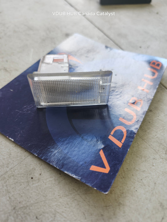 MK4 B5 Interior Lamp 1H0947113