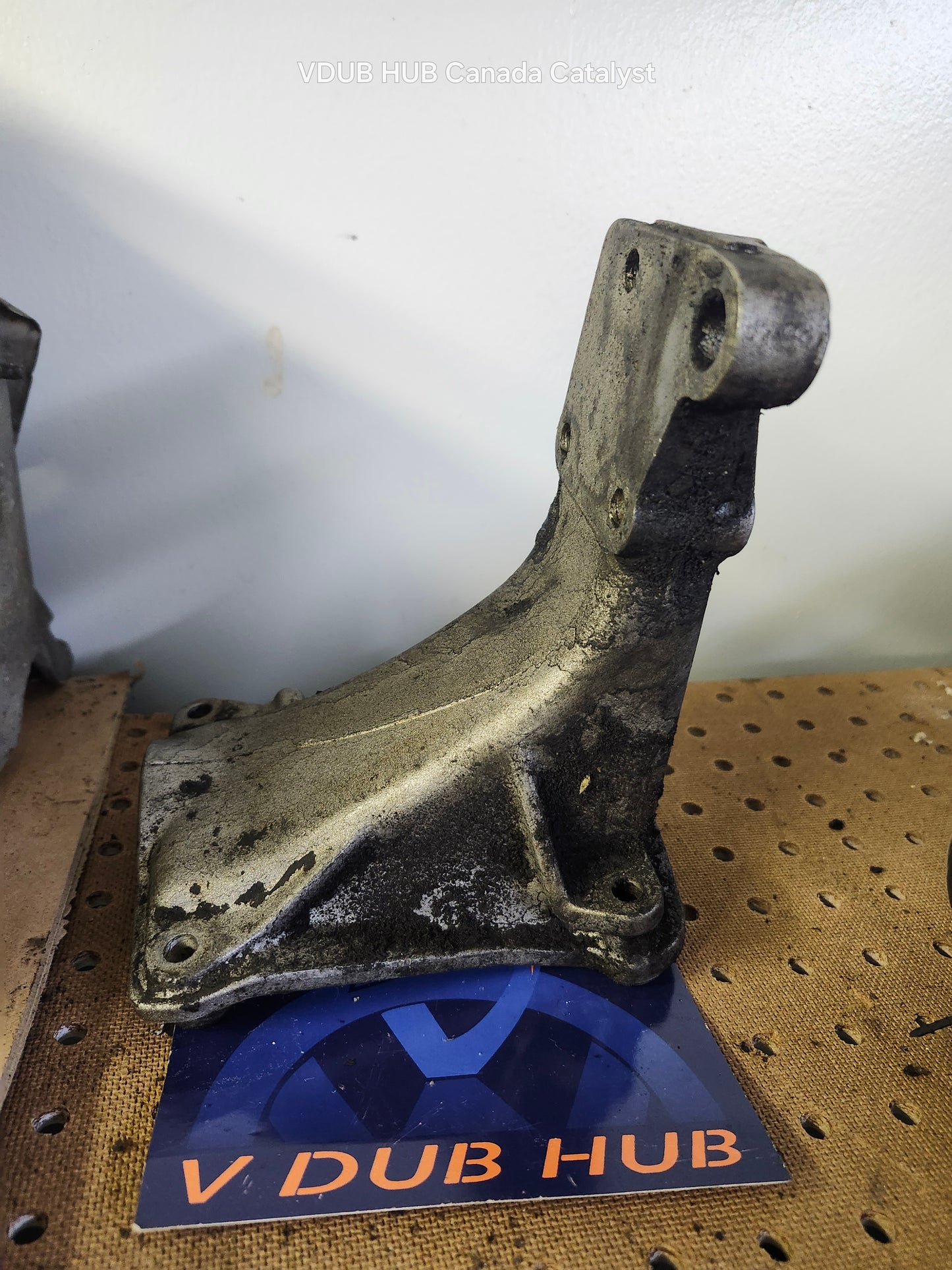 MK2 Side mount BRACKET 191199354C