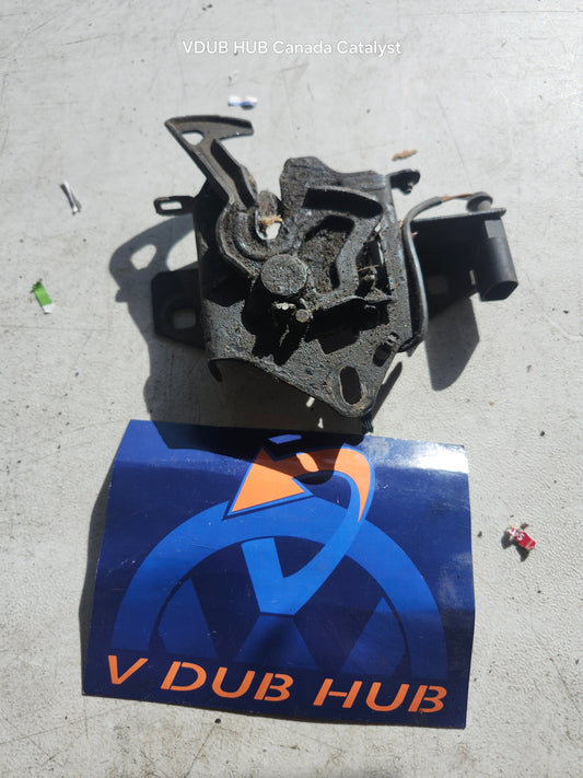 B5 Hood LATCH