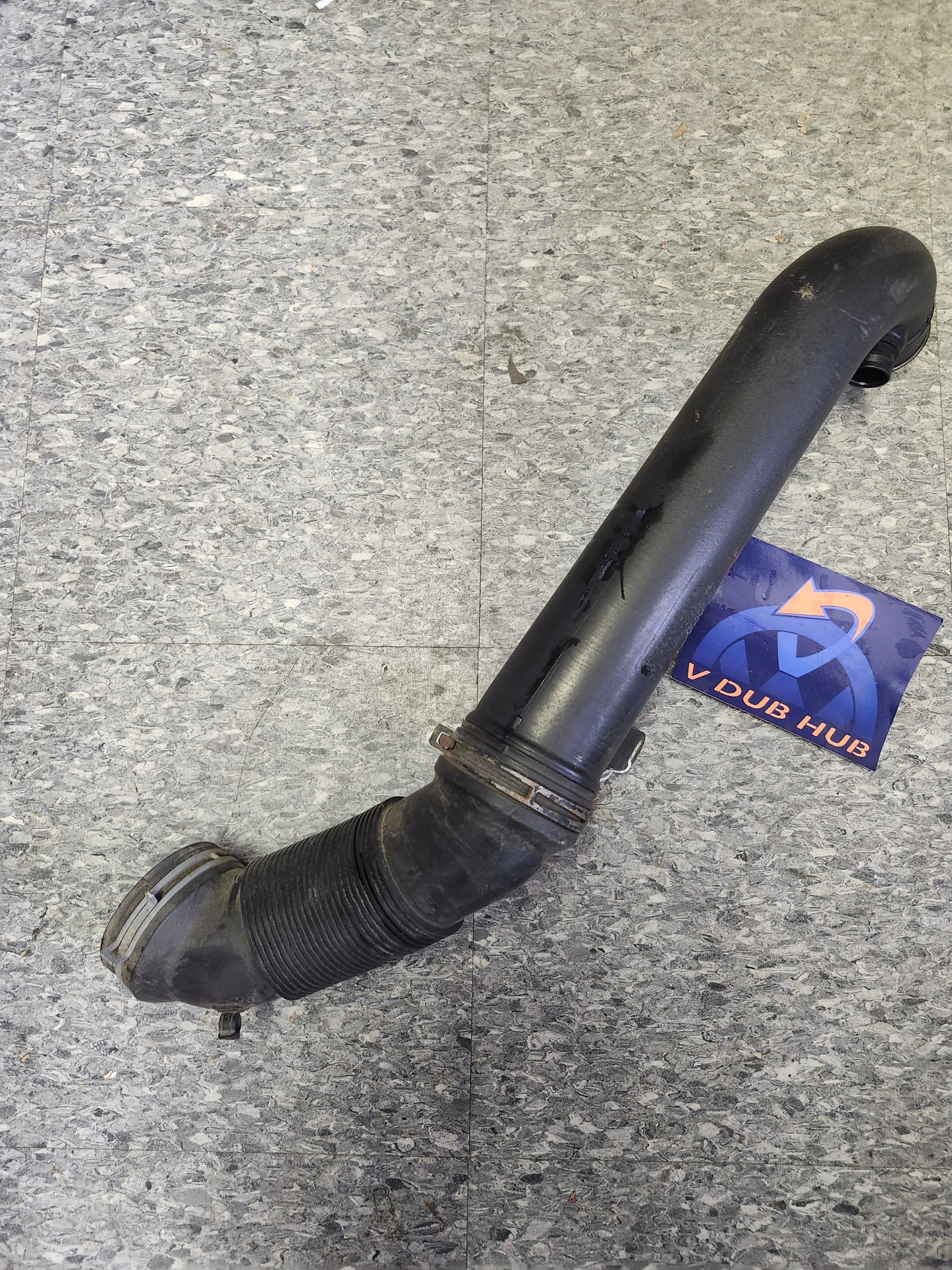 MK6 B6 2.0L CCTA Turbo Air Intake PIPE 1K0129654AR + 1K0129684L