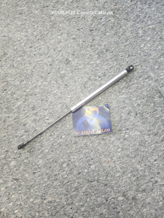 B5.5 MK4 Hatch TRUNK STRUT 1J6827550C - CHROME