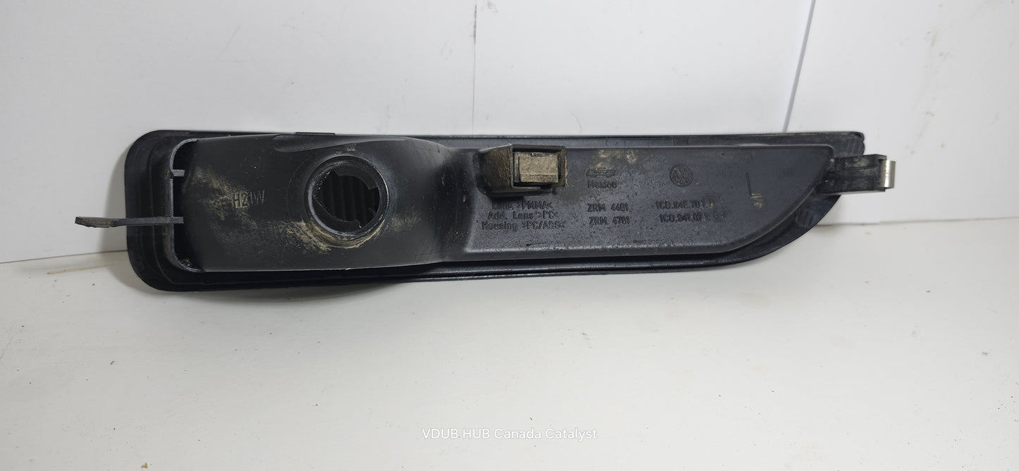 New Beetle Rear Driver Marker Light LENS 1C0945071G
