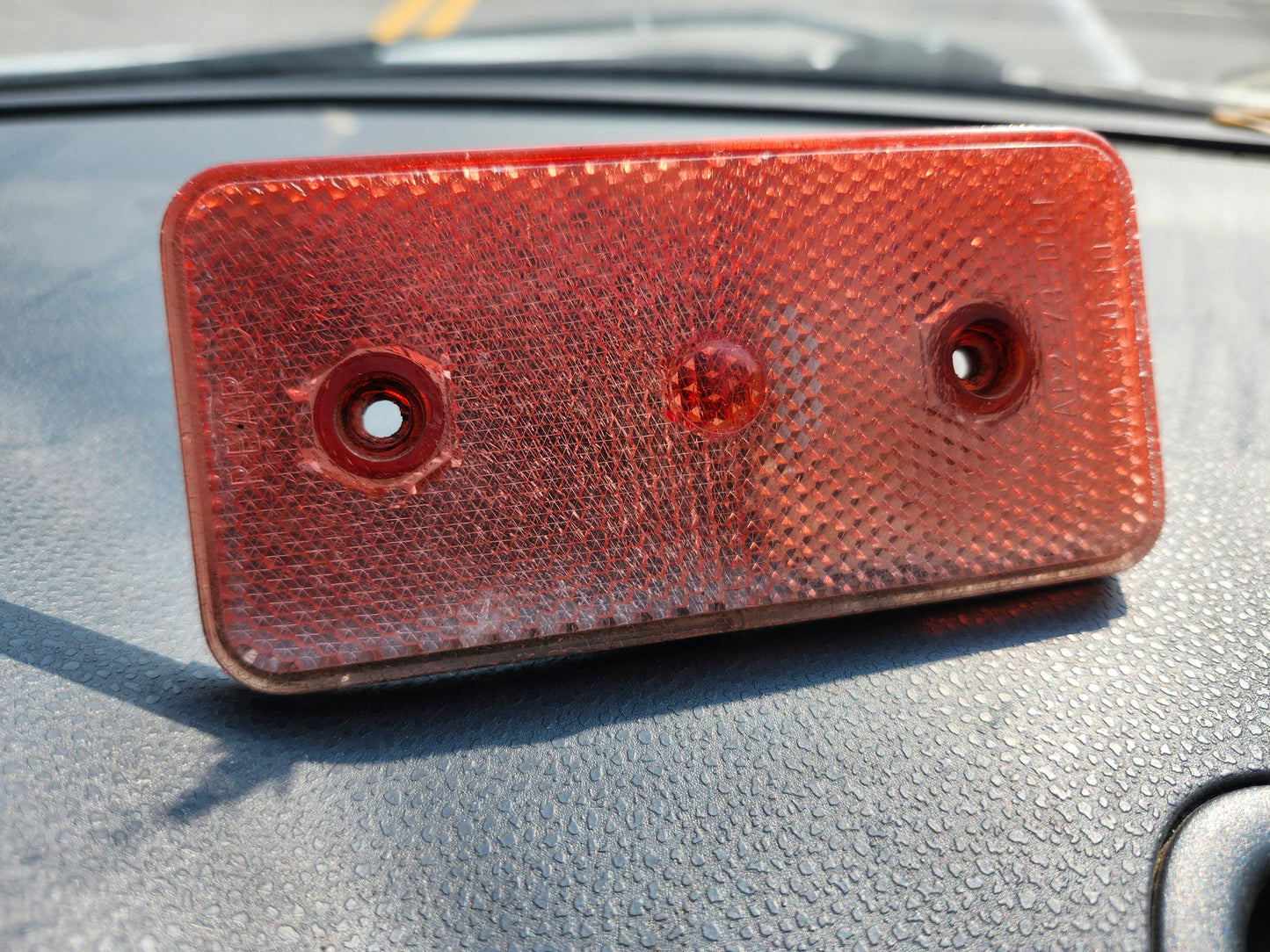 Cabriolet rear MARKER LENS 321945061