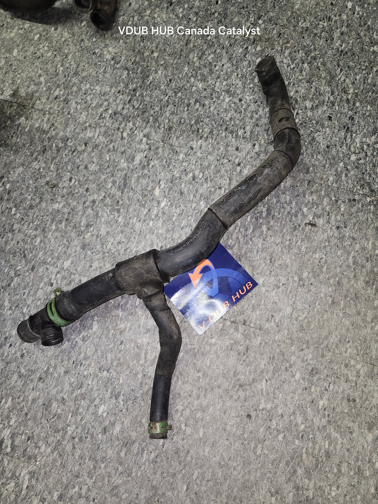 T4 Coolant Hose Connector & upper radiator hose 023121174 074121101k