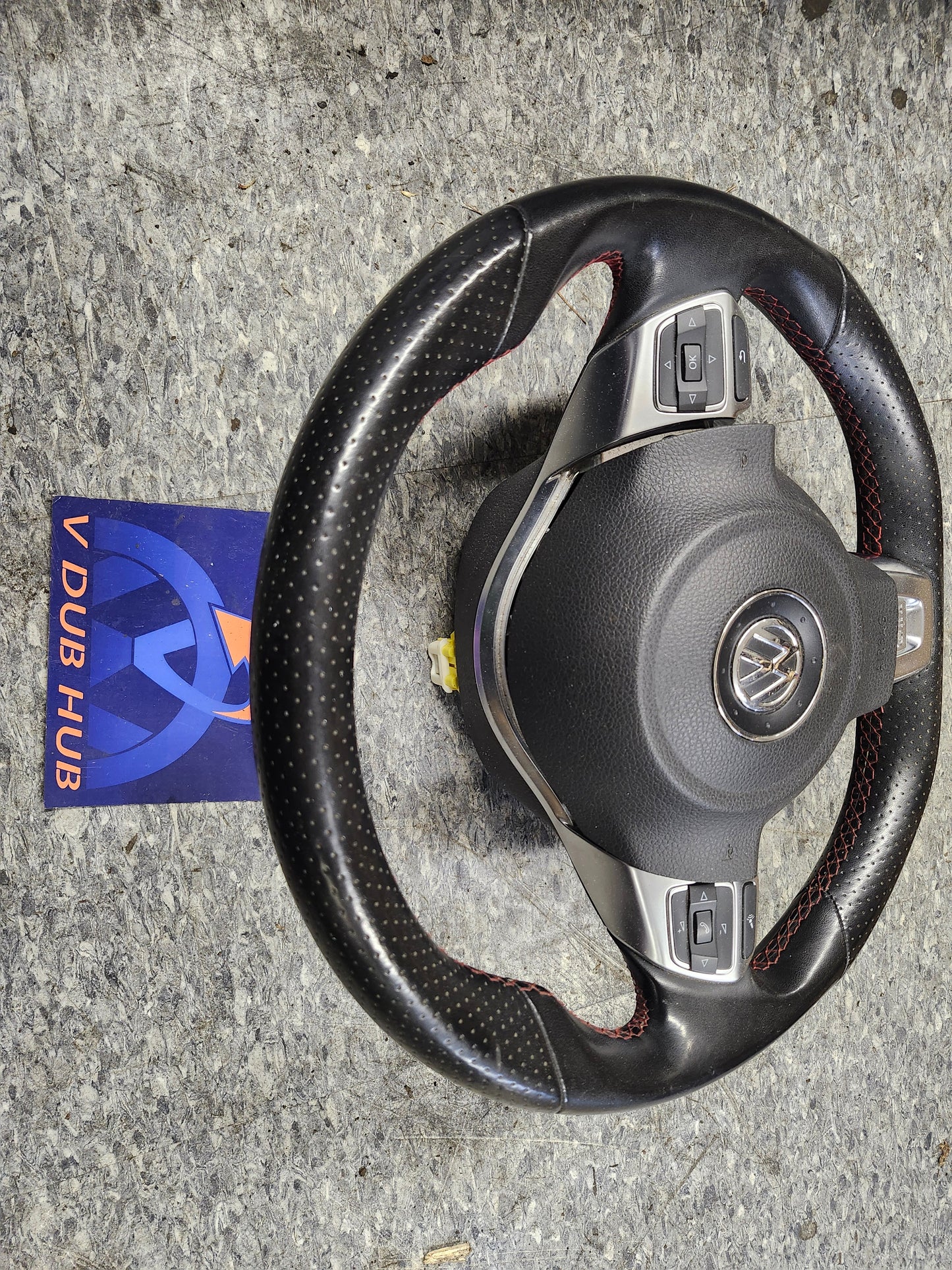 MK6 GTI STEERING WHEEL