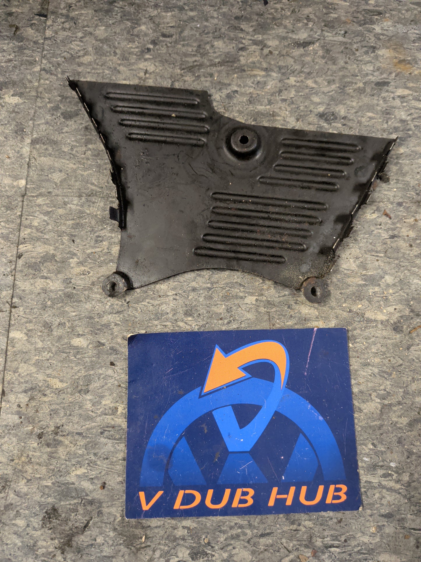 ALH lower timing belt cover, outer