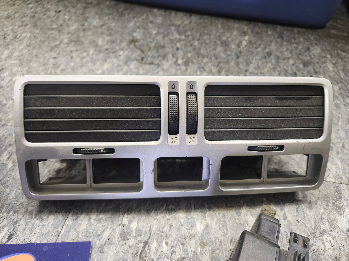 MK4 Jetta Dash Air Vent SET in CHROME