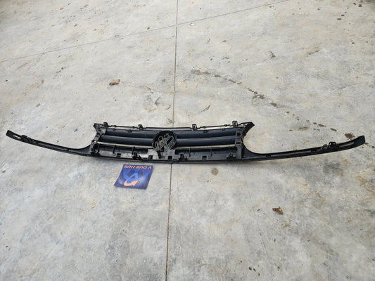 Mk3 green golf grille