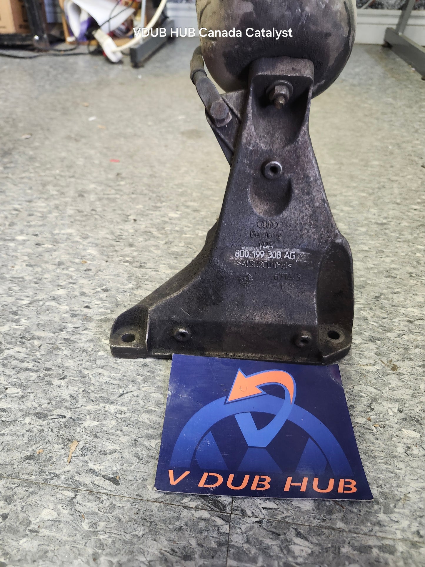 B5 ENGINE MOUNT 8D0199308AG