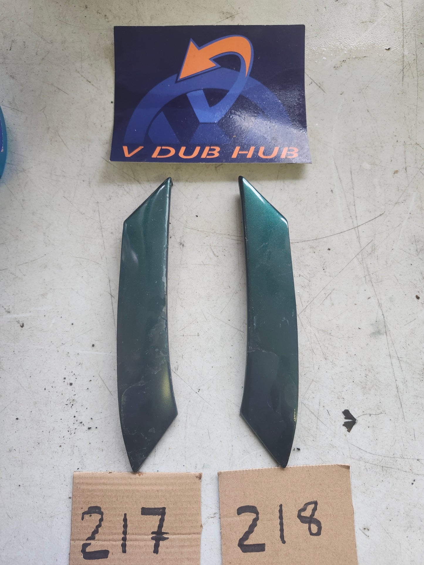 B3 B4 Pillar Cover 357853218 357853217