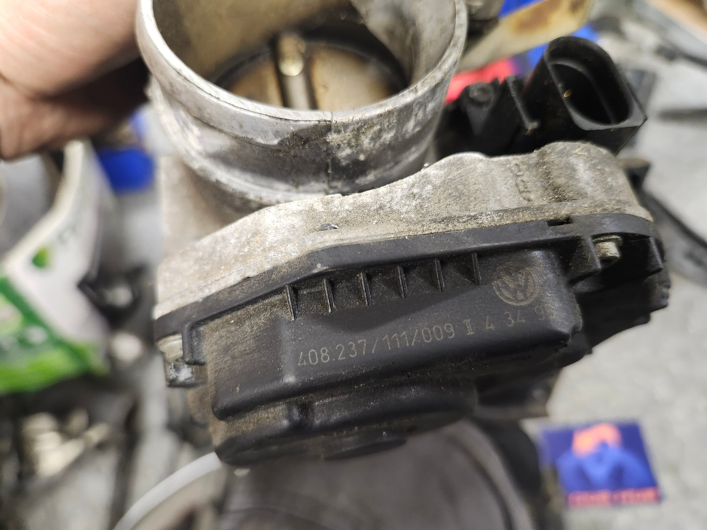 B4 2L intake, throttlebody