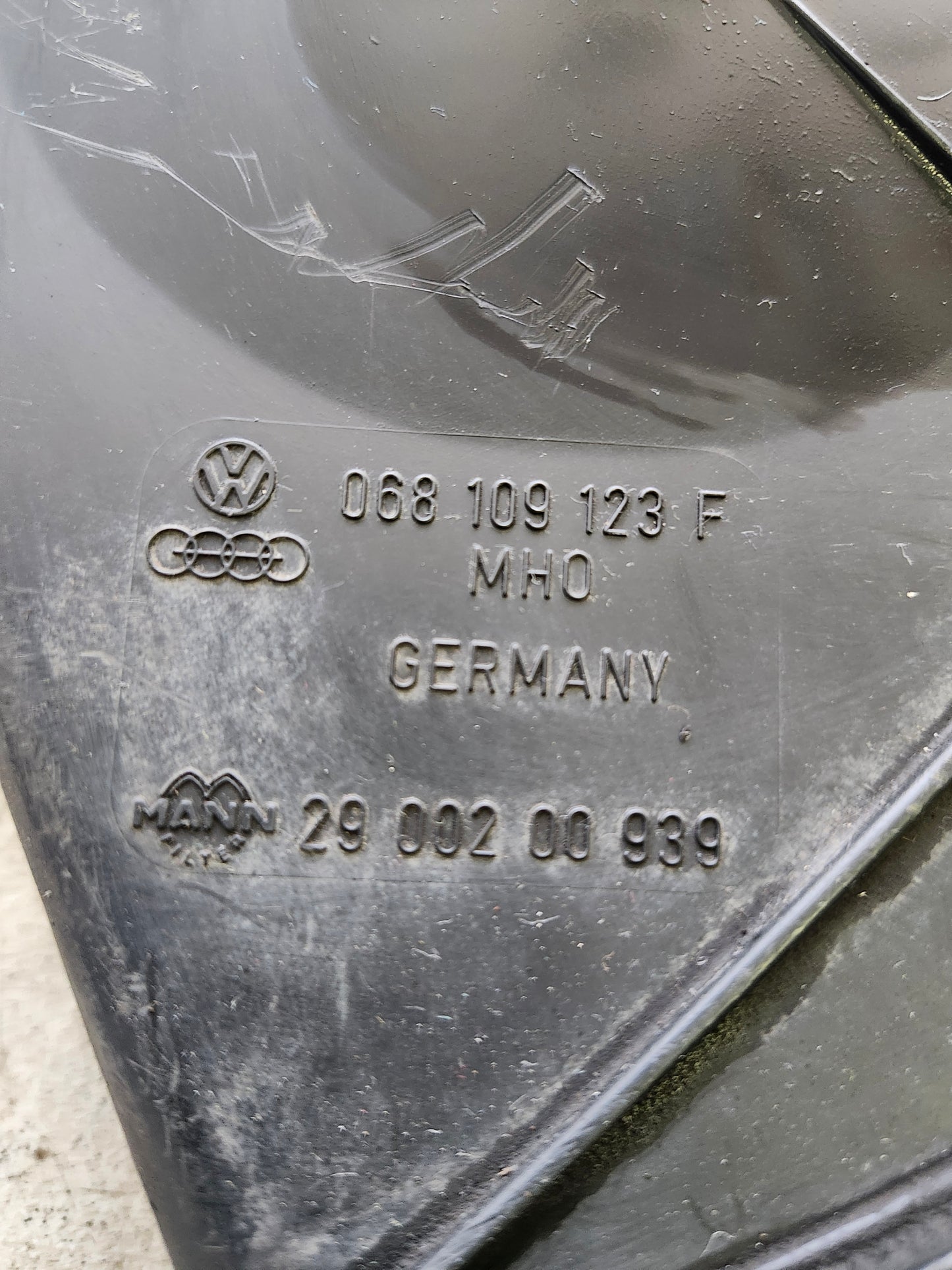 MK2 Diesel 1.6T Turbo Inner Timing Belt Cover - plastic - 068109123G 068109123F