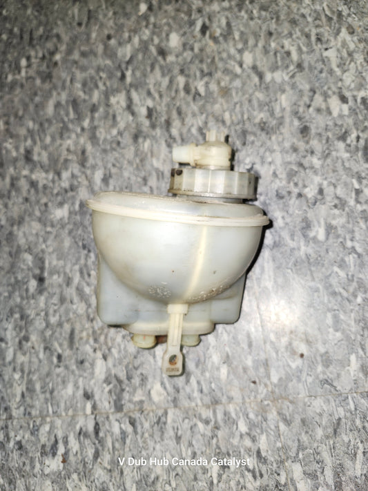 MK3 Golf Brake Master Cylinder Reservoir 1H1611307A