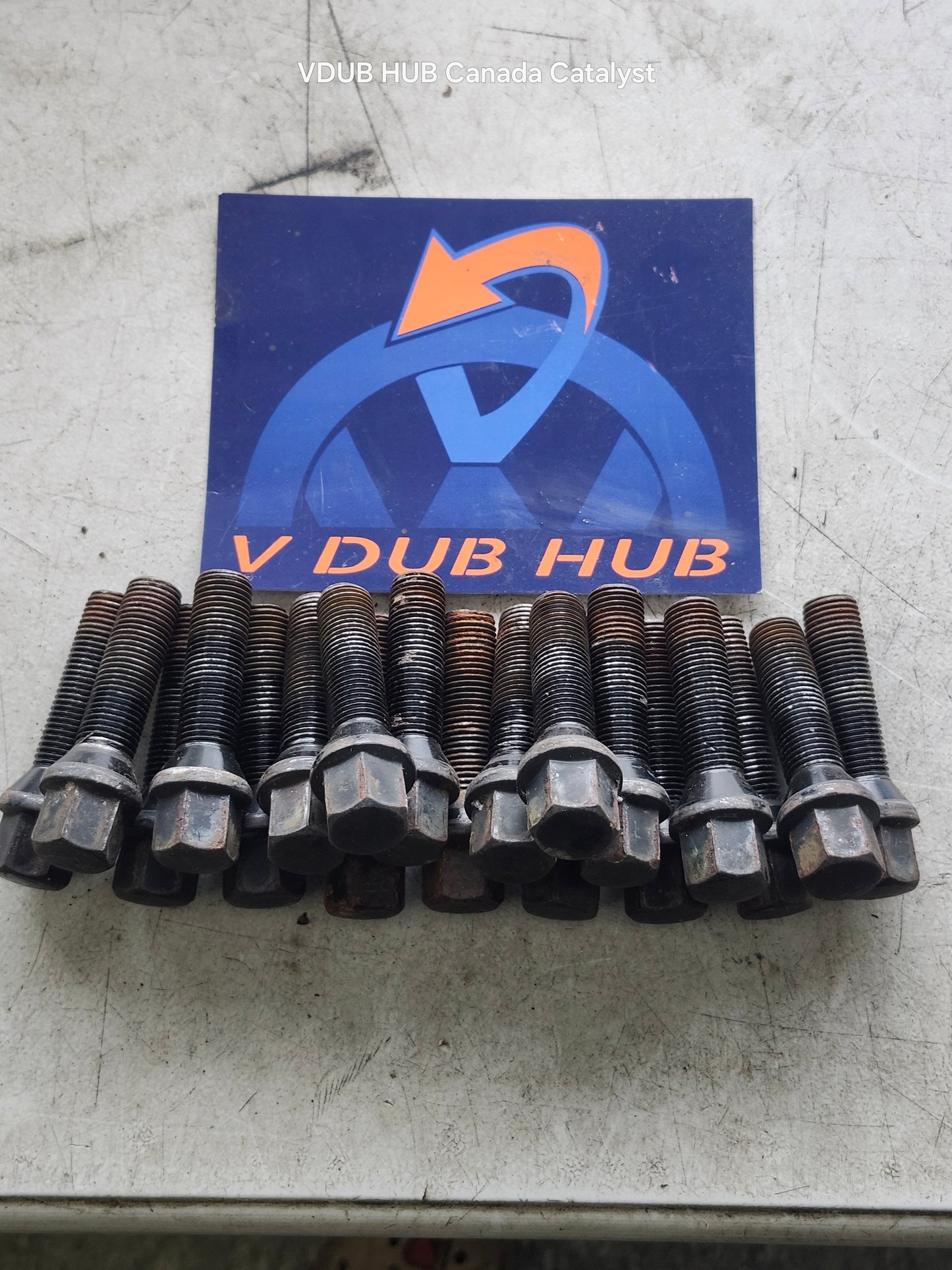 LUG NUTS - extended - set of 20