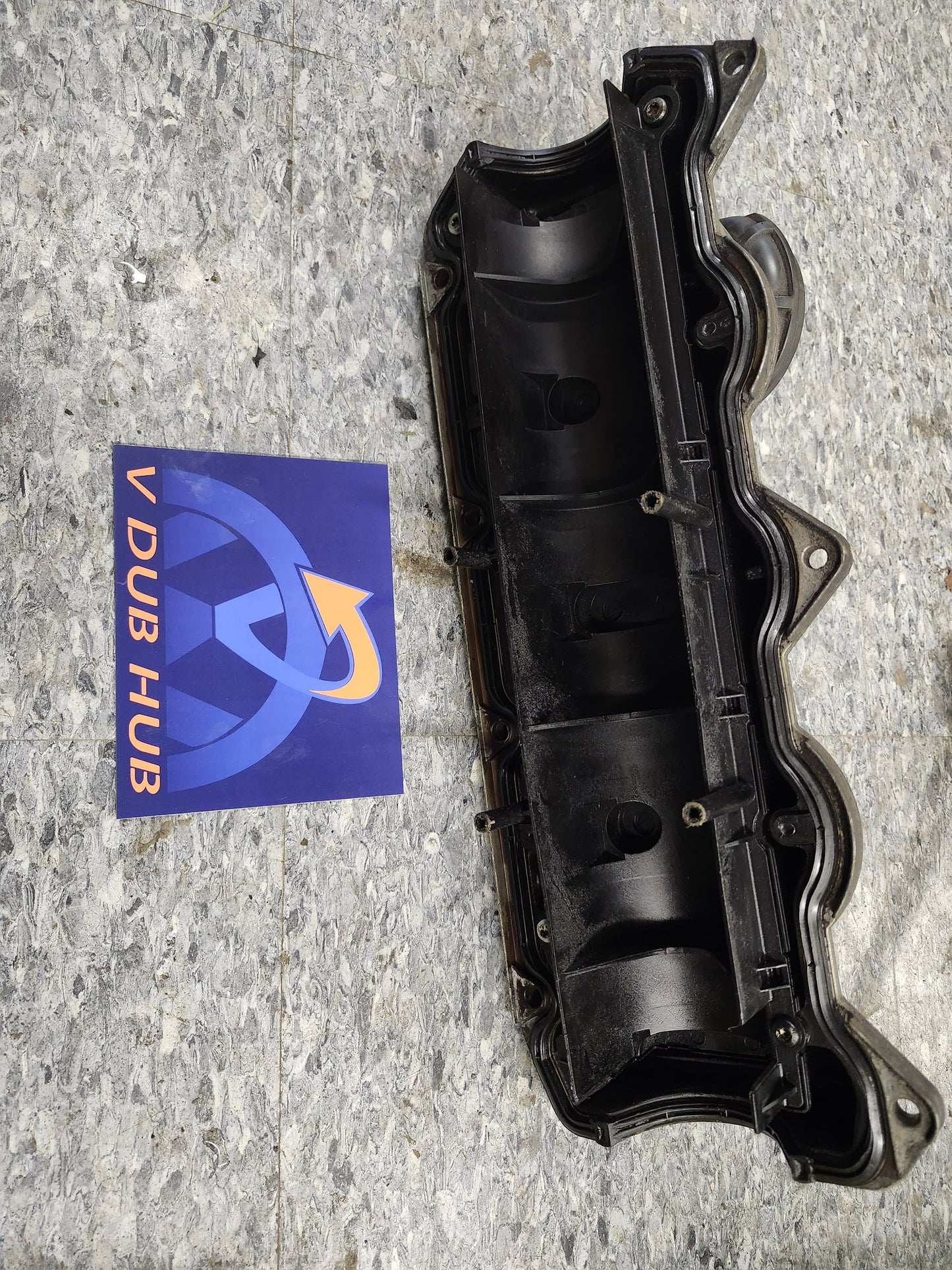 Alh valve cover