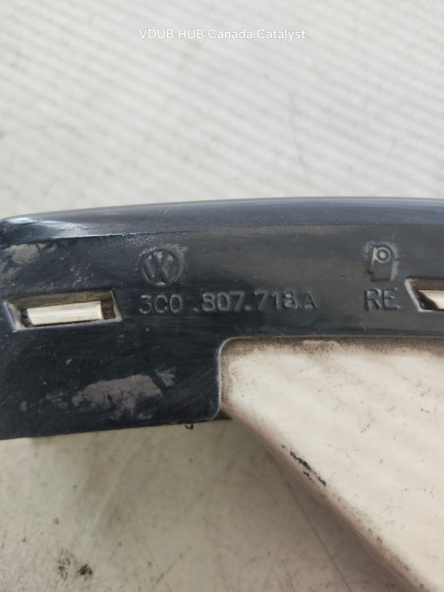 B6 Front Bumper LIGHT