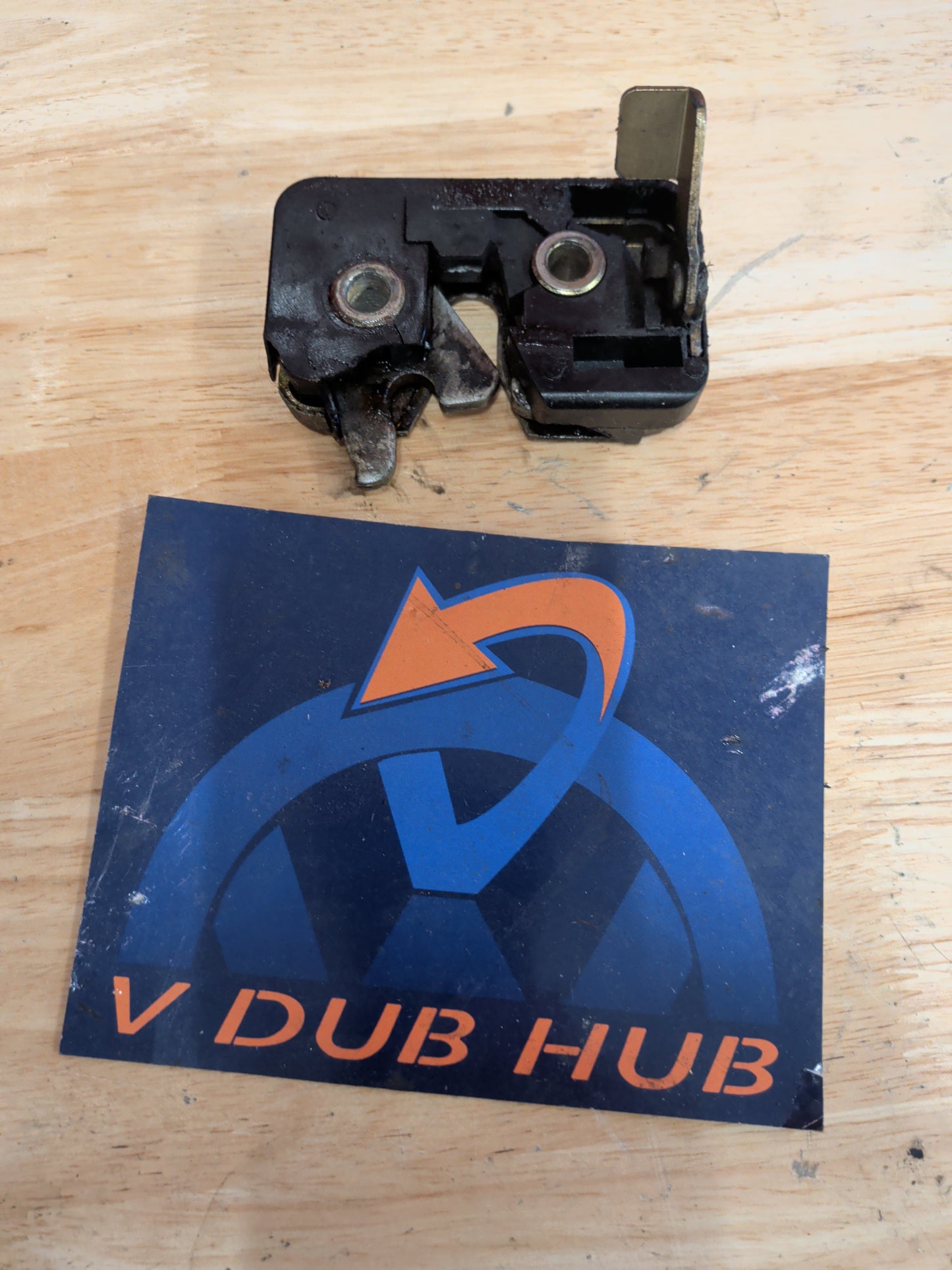 Mk2 Golf hatch latch 191827508