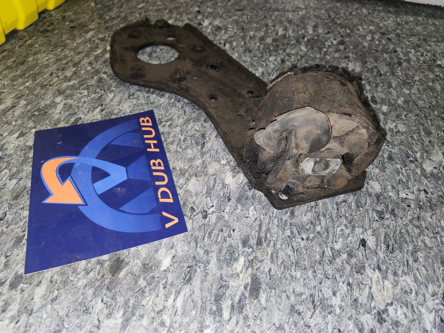 1.6 engine mount