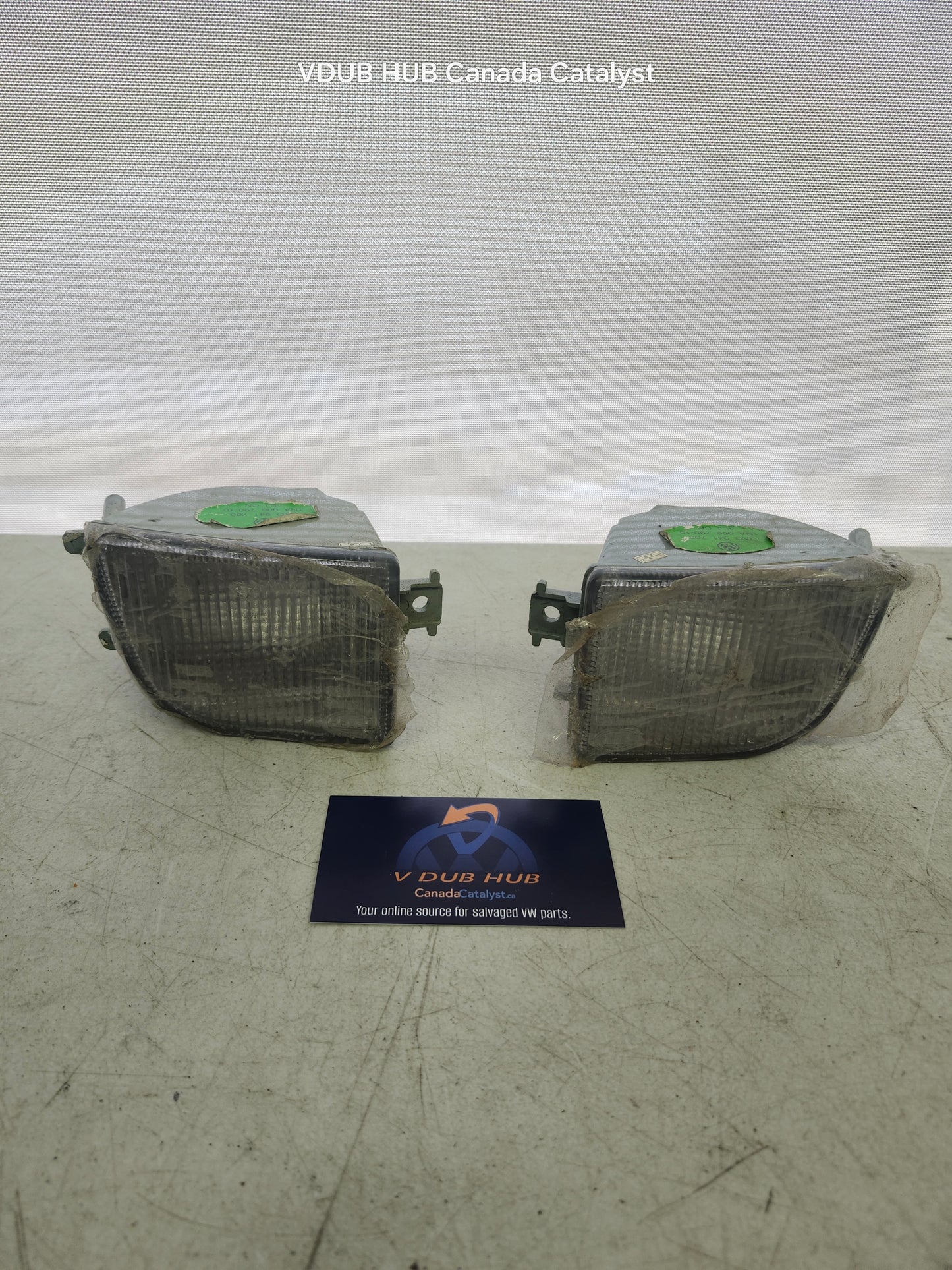 B4 FOG LIGHT SET 3A0941700