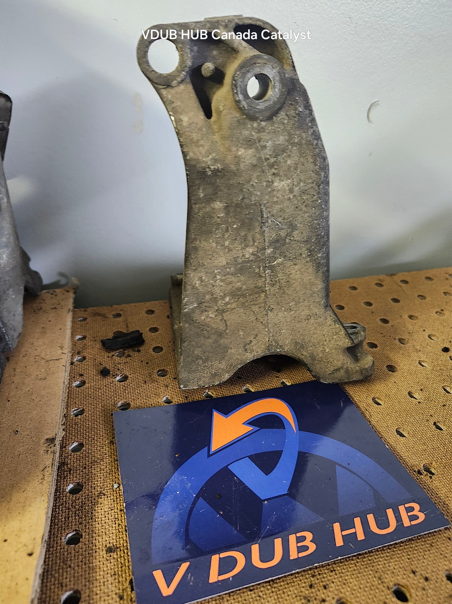 MK3 ENGINE MOUNT 1H0199354A