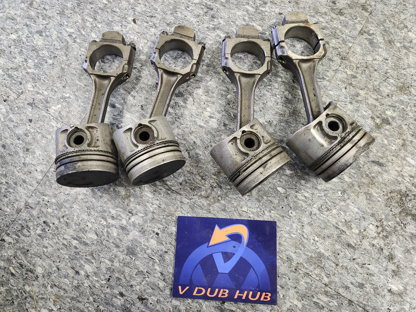 Aaz pistons and rods