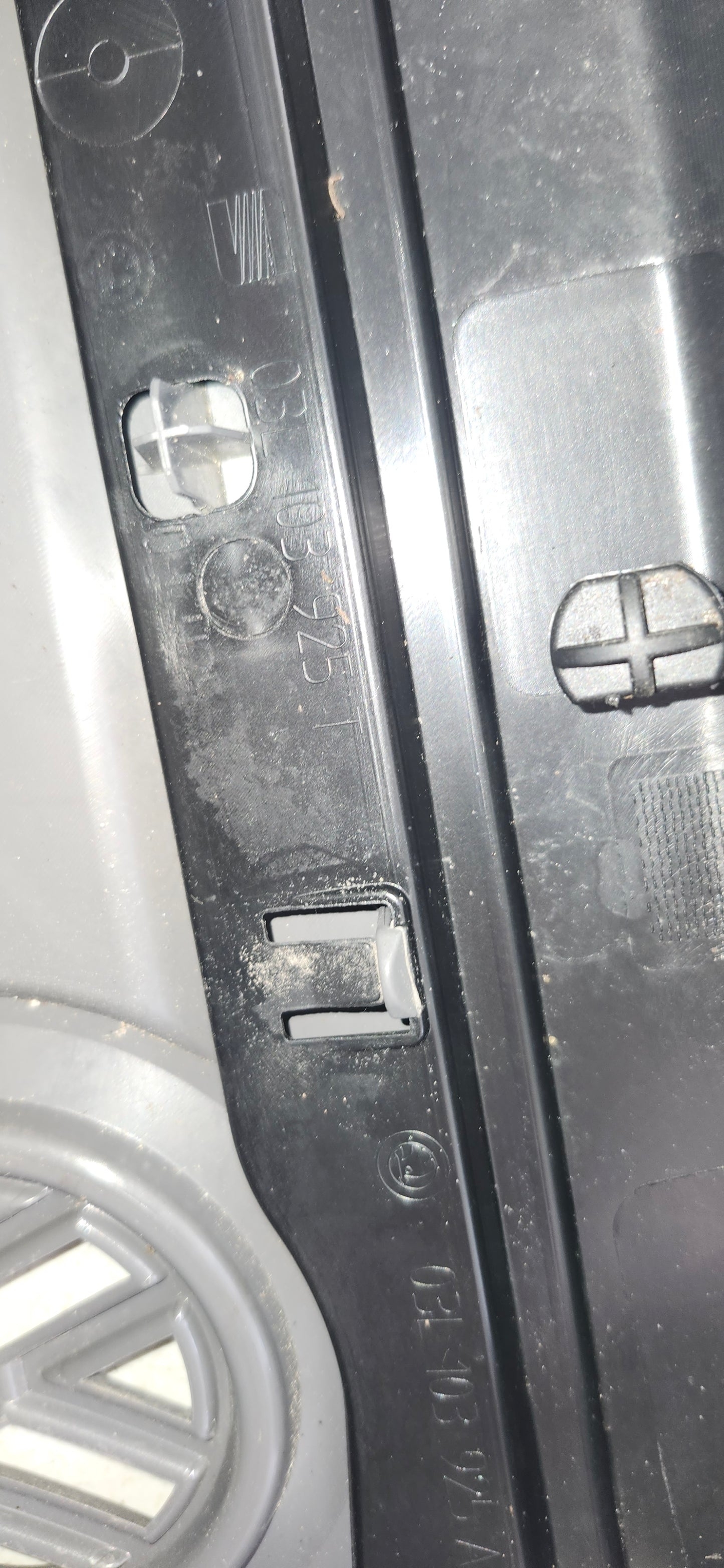 B7 TDI Engine COVER 03L103925T