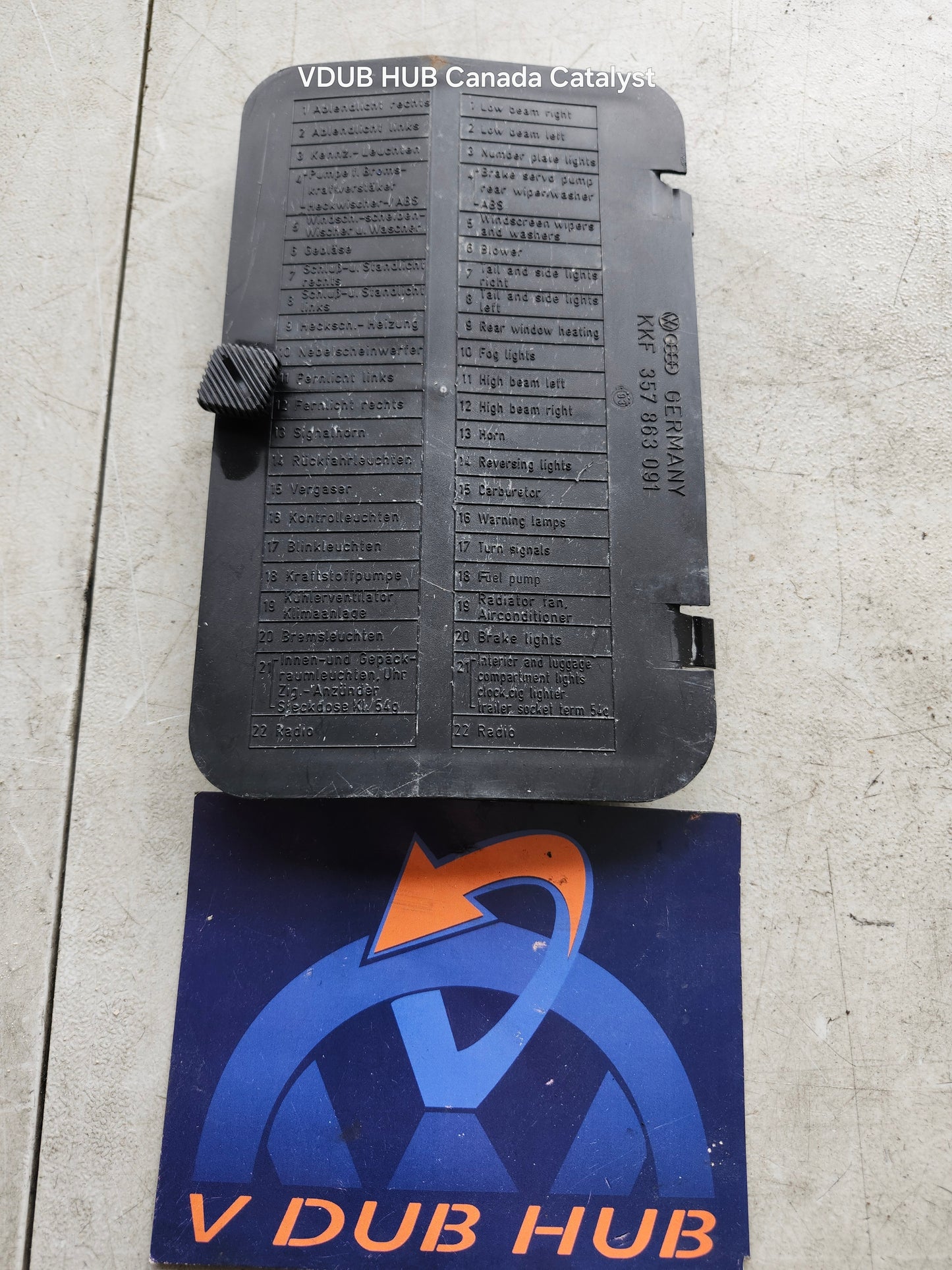 Passat B3 B4 Variant Fuse Panel Cover Plate 357863091