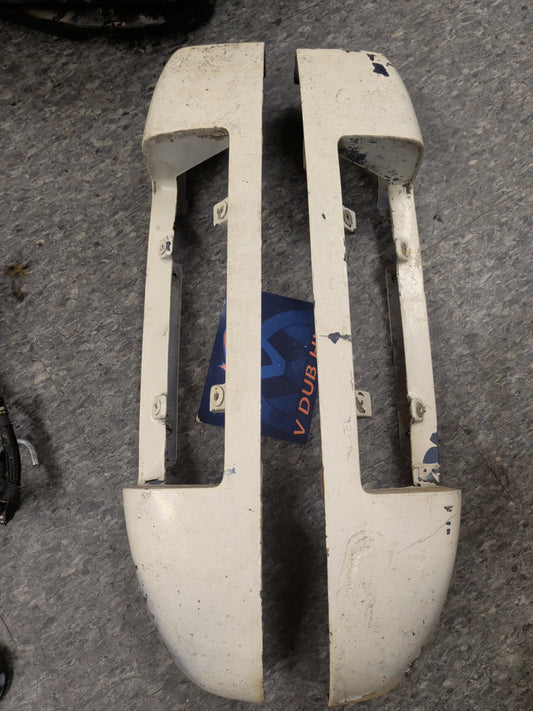 Rabbit truck tail light holder set