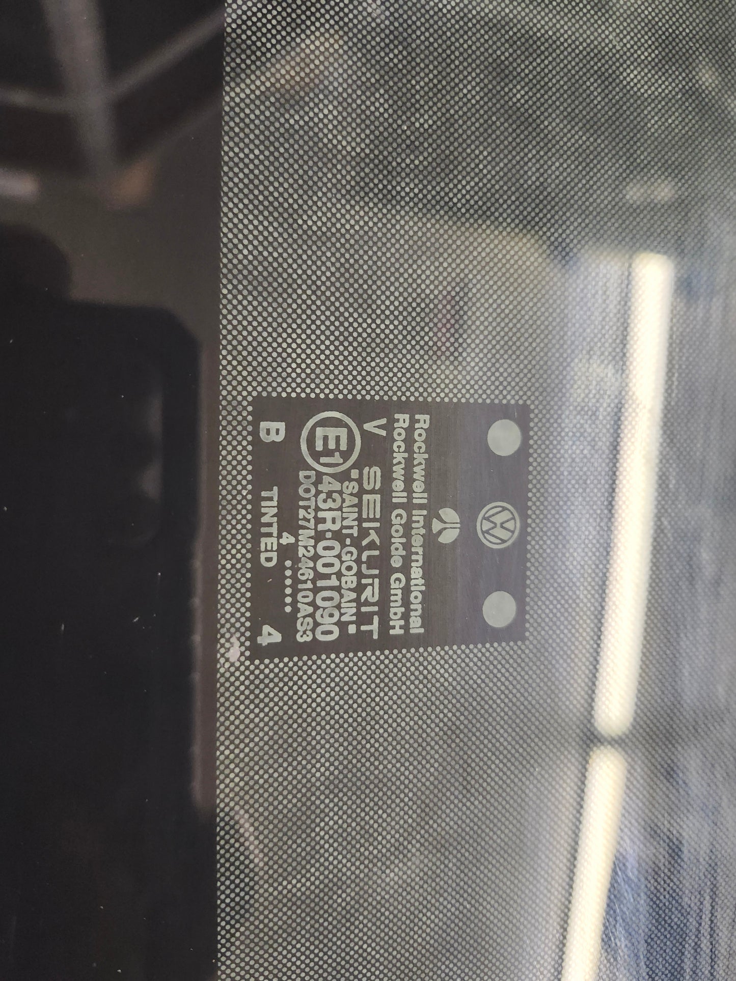 B4 sunroof glass