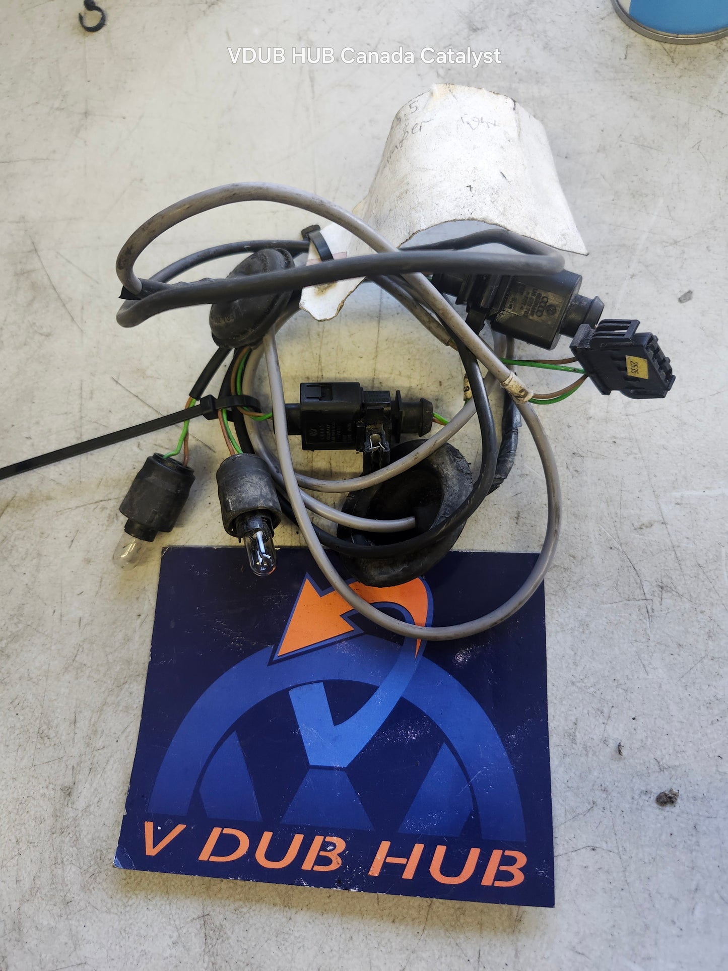 B5.5 REAR BUMPER LIGHT WIRES