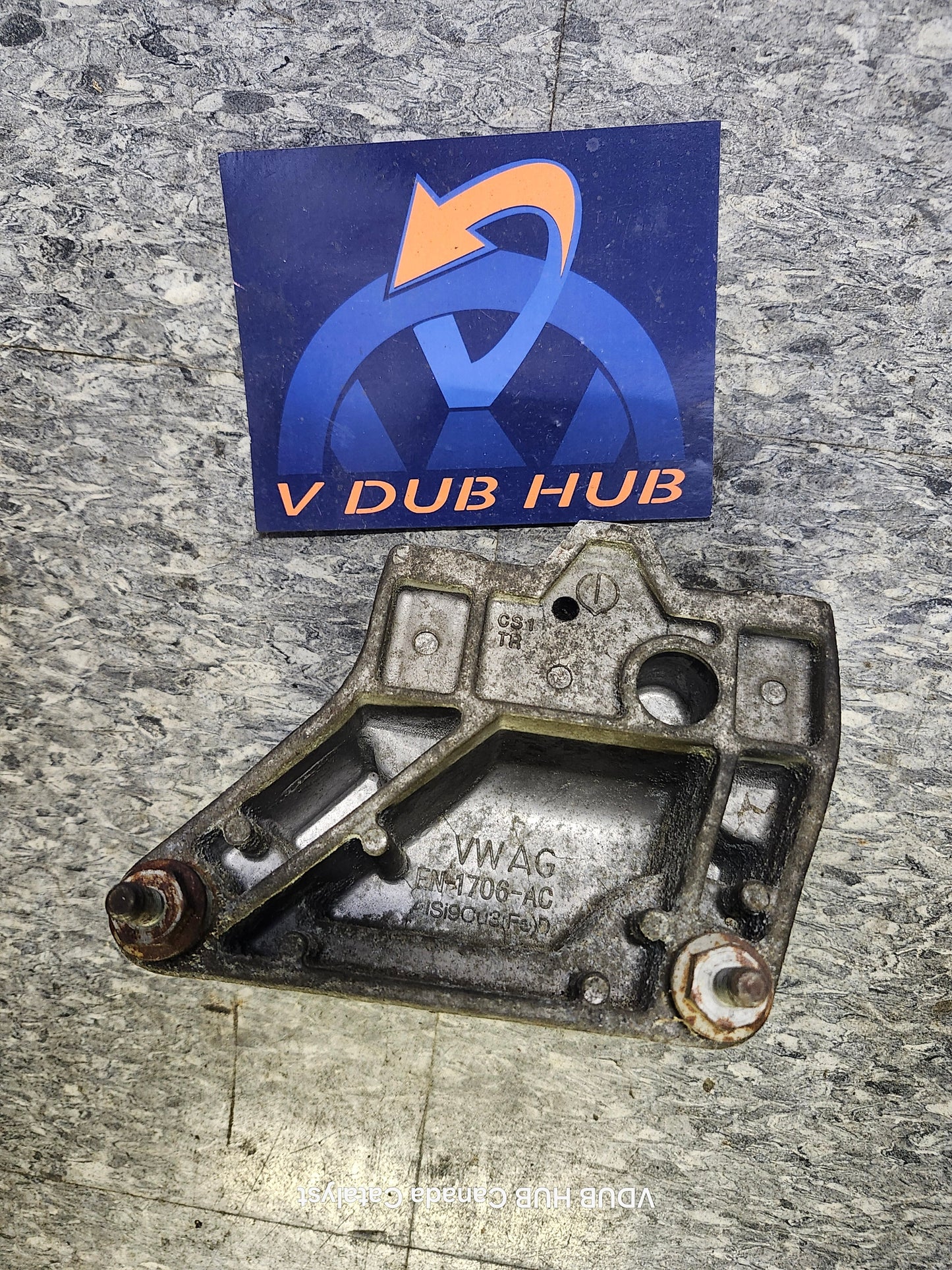 MK5 MK6 manual transmission mount bracket 1K0199111E