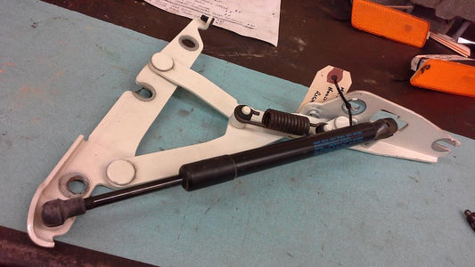 MK5 Jetta Passenger Trunk HINGE