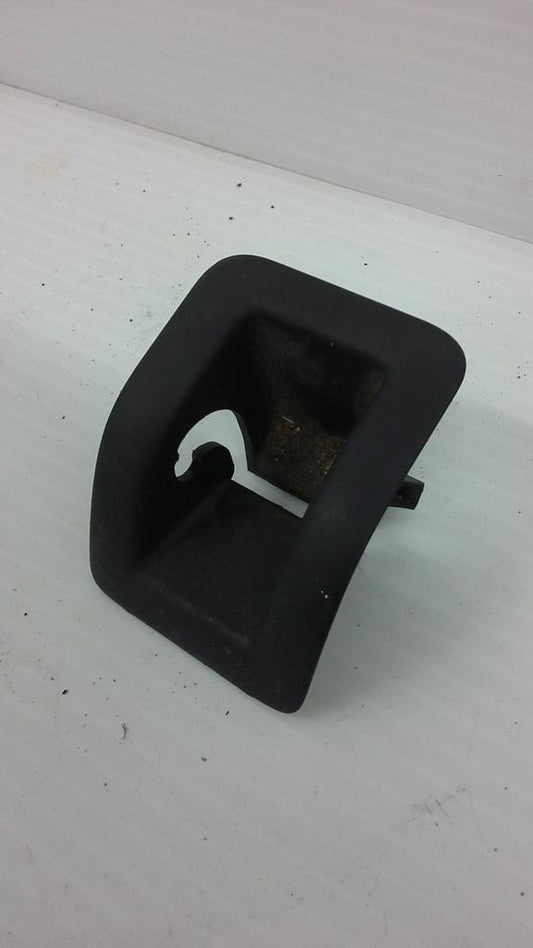 MK5 Jetta Rear Child Seat Bar TRIM