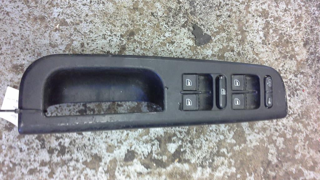 B5.5 Front Driver Window/Lock CONTROL