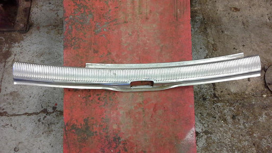 B5.5 Wagon Rear GATE TRIM