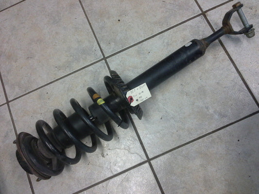 B5/B5.5 Front STRUT