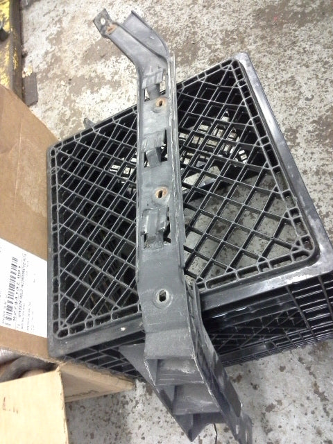 MK4 Jetta Sedan Driver Rear BUMPER GUIDE