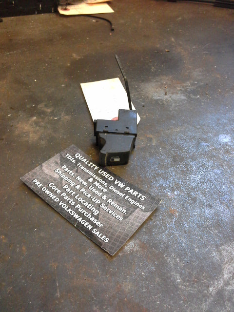 MK4 Fuel Door Release SWITCH 1J0959833A
