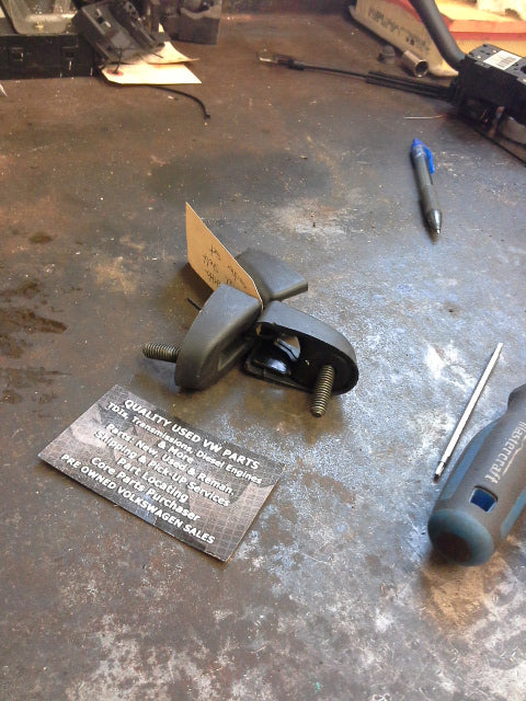 MK4 Jetta Parcel Shelf Anchor SET