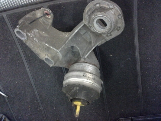 B5.5 TDI Passenger Engine MOUNT