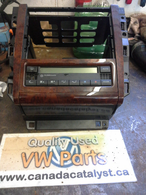 MK4 Jetta Woodgrain Radio SUPPORT And CLIMATRONIC