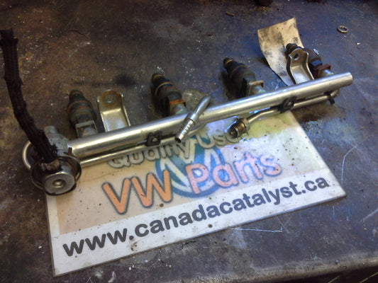 B5 1.8T AEB Fuel RAIL 058133681C