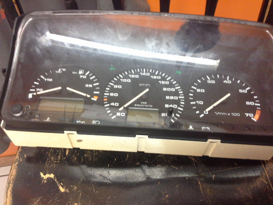 B3 Instrument CLUSTER 357919033CP