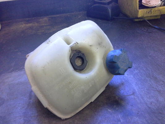 MK1/MK2 Coolant BOTTLE 171121407F